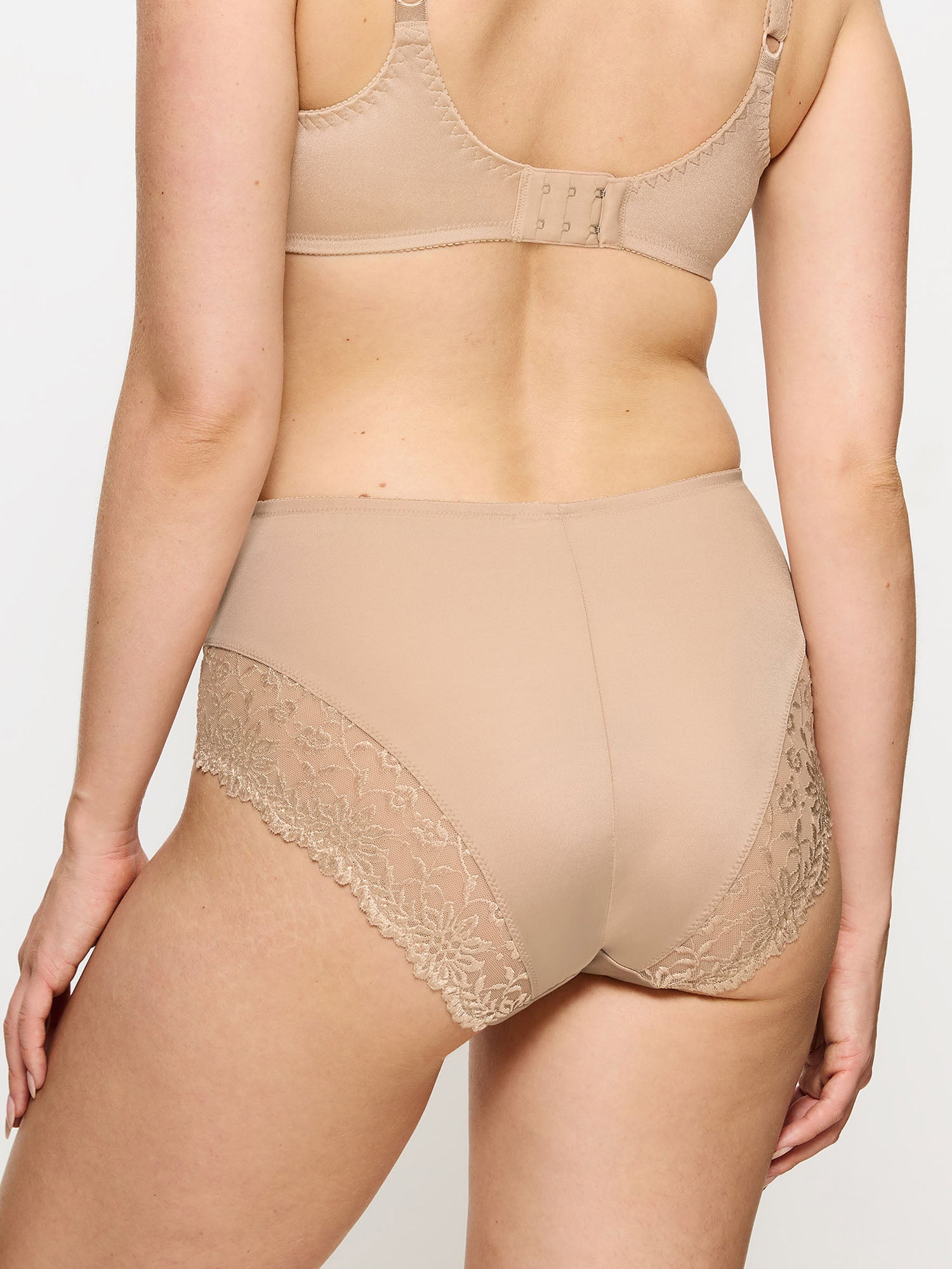 SMOOTH BEIGE / 38