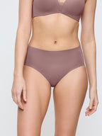 ROSE BROWN / L