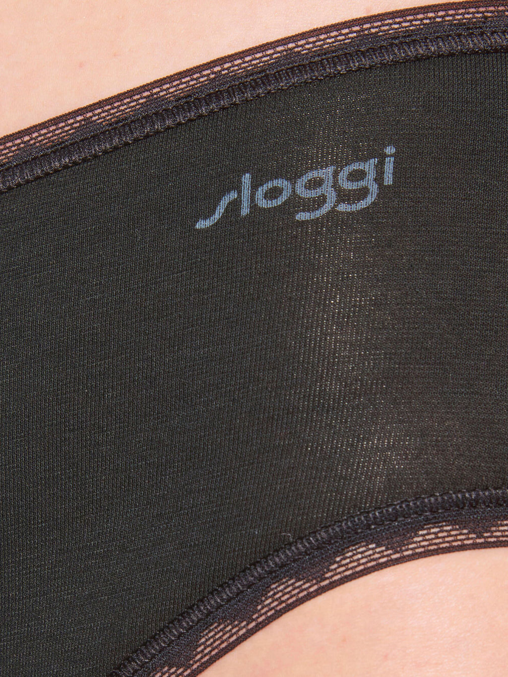 BLACK / L