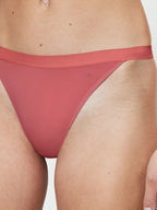 STRAWBERRY ALLURE / 1
