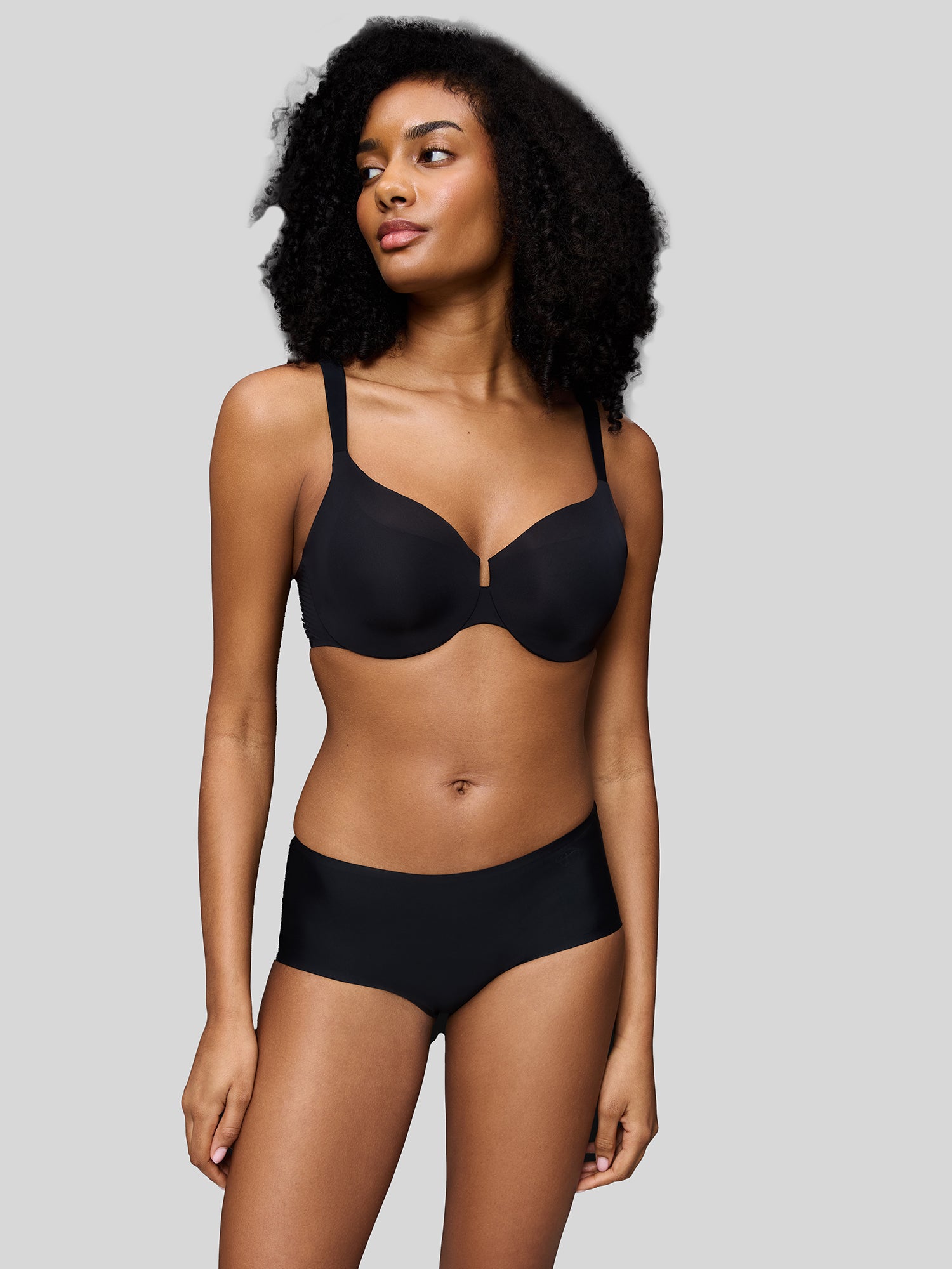 BLACK / 36