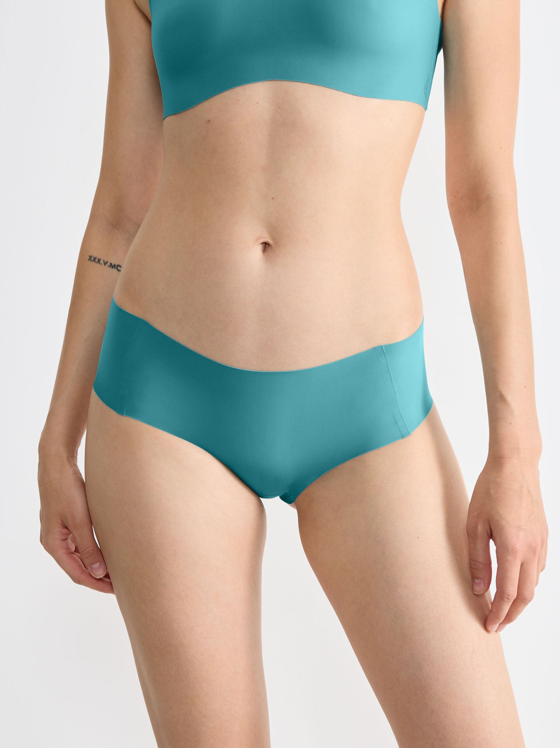 QUIET TURQUOISE / L