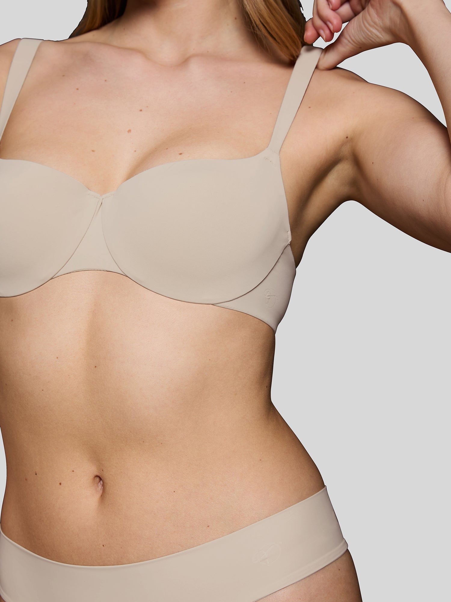 NUDE BEIGE / 70B