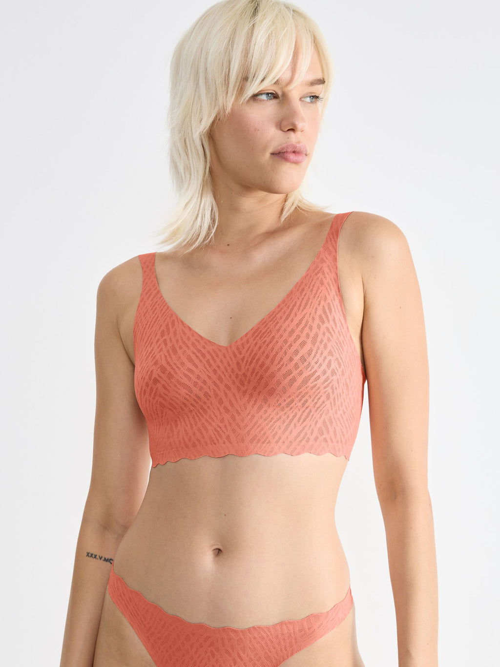 LOVELY APRICOT / L