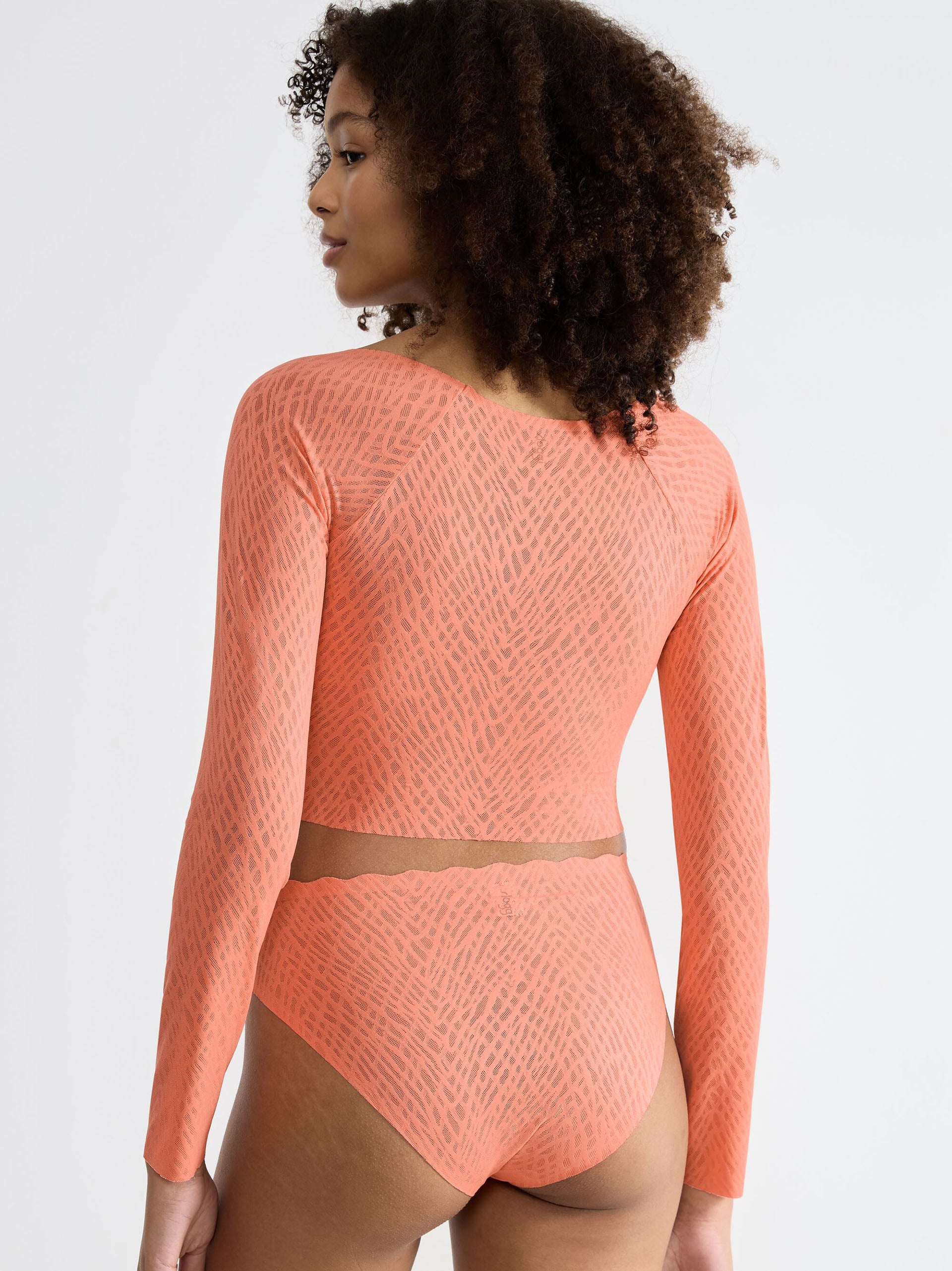 LOVELY APRICOT / L