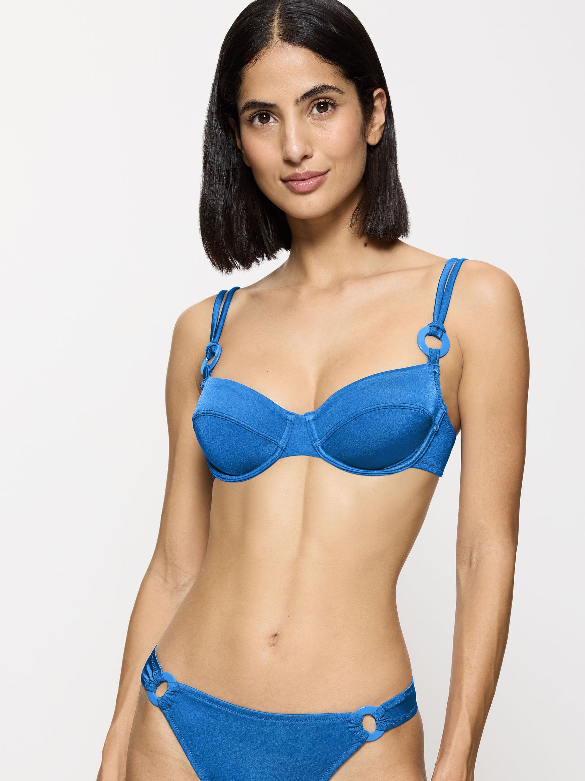 VERY BLUE / 36 B