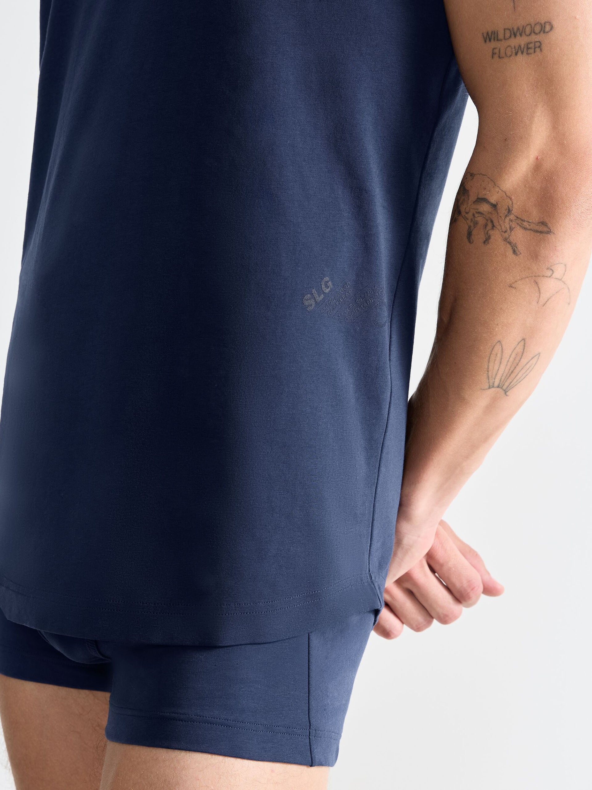 BLUE BLACK / L