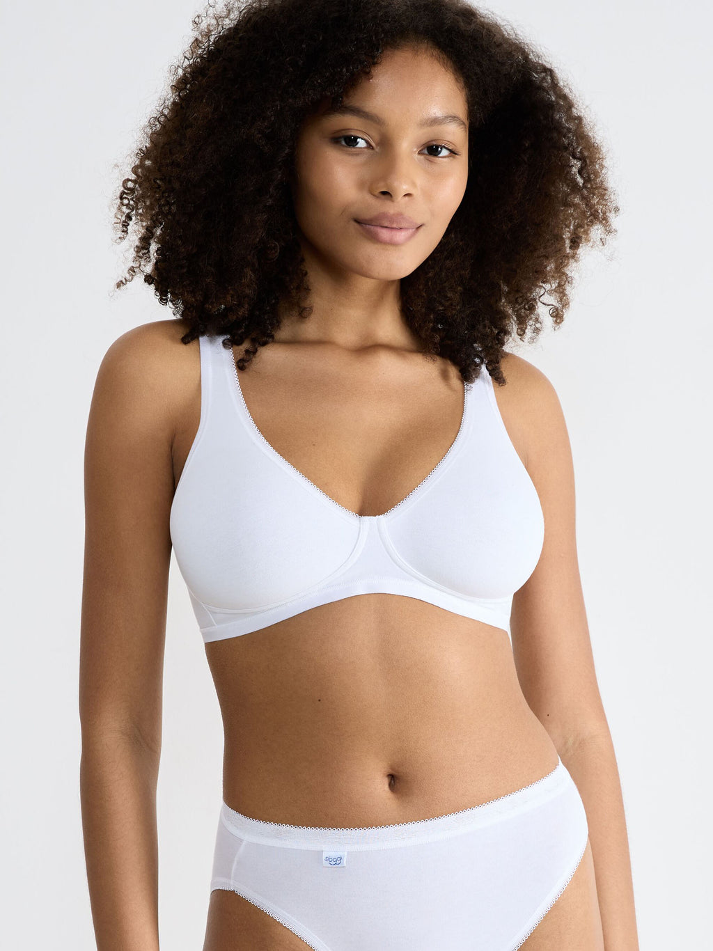 WHITE / 60 A