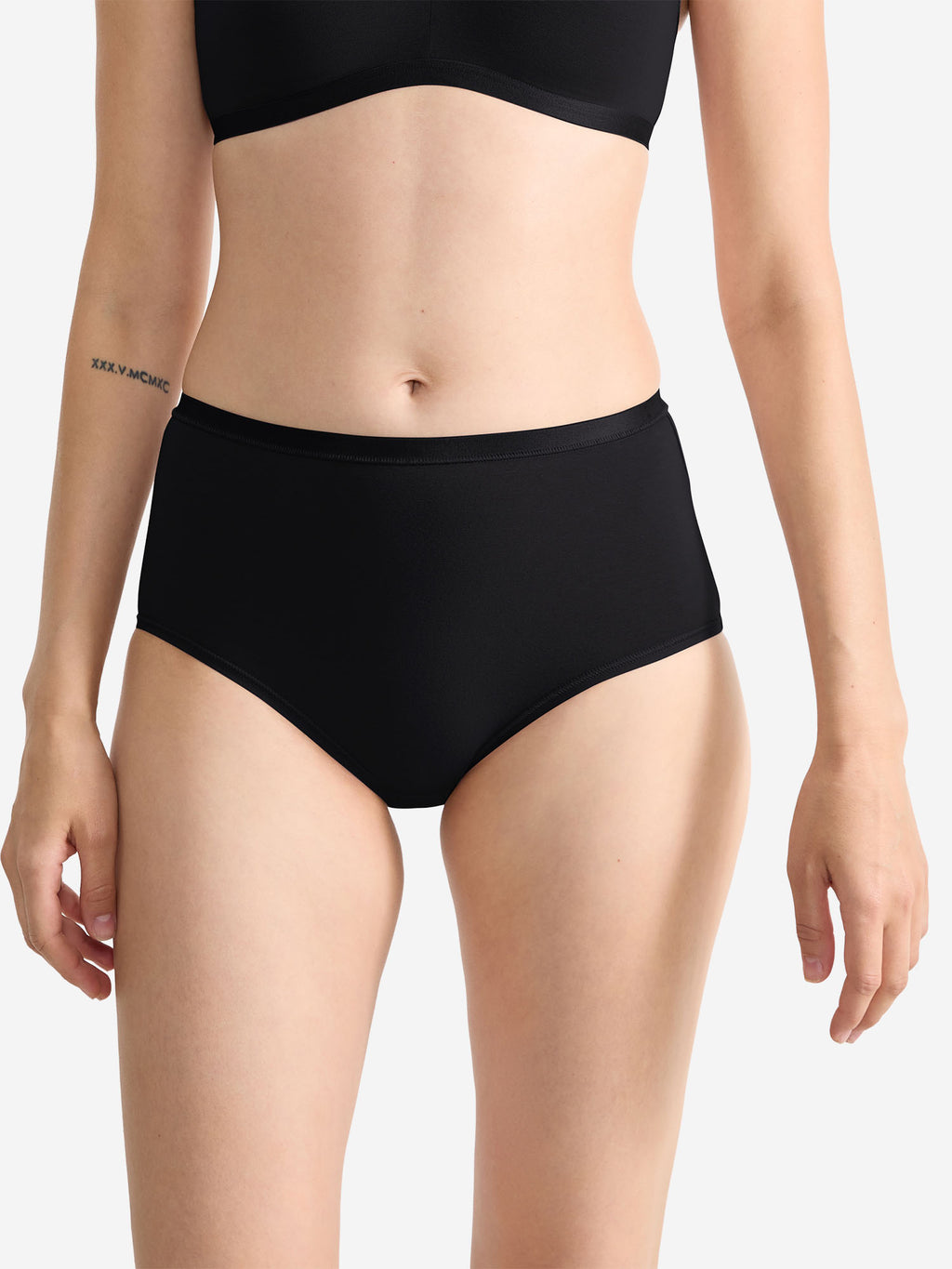 BLACK / L