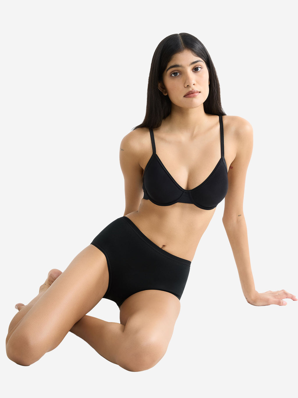 BLACK / L