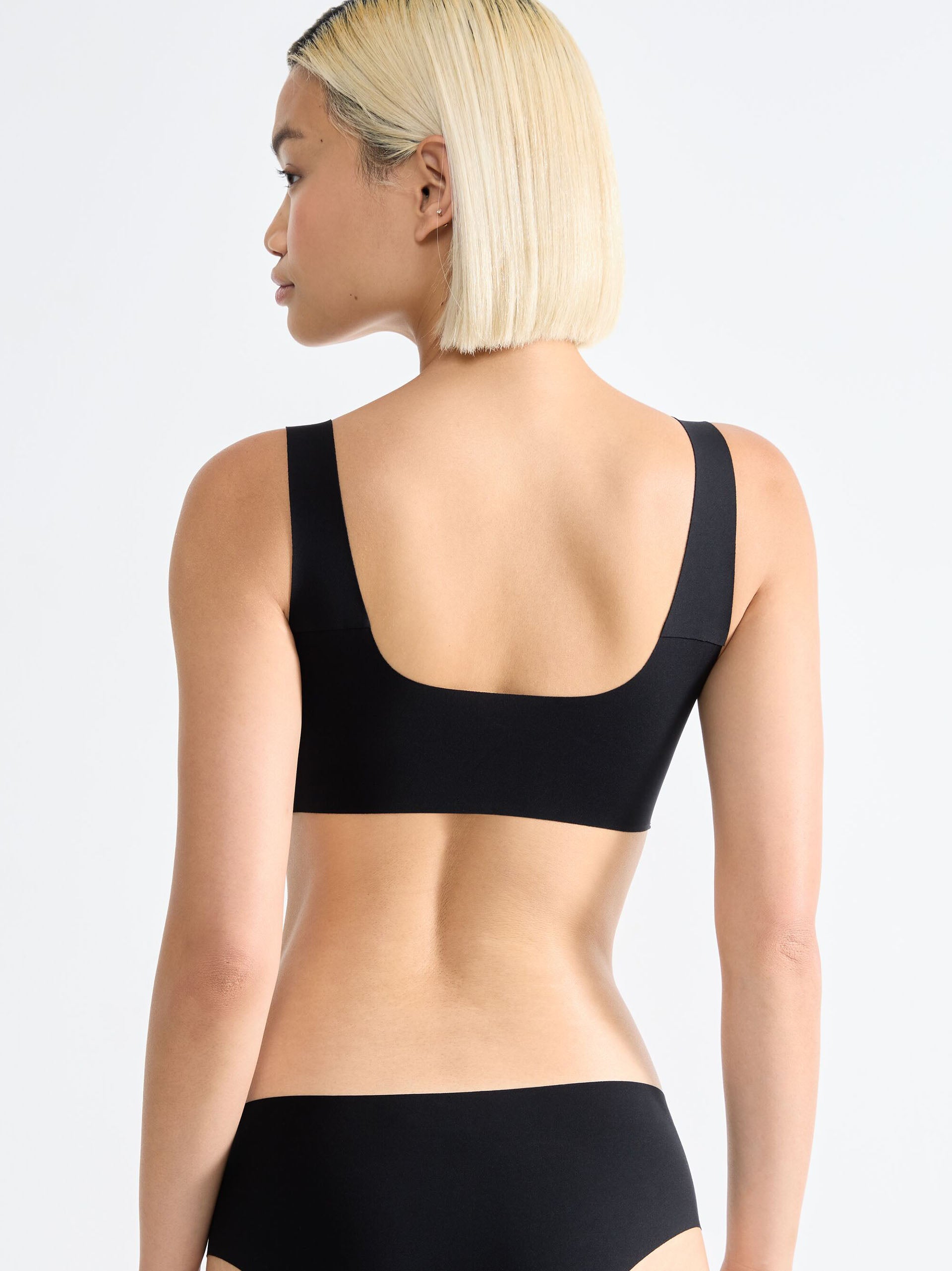 BLACK / L