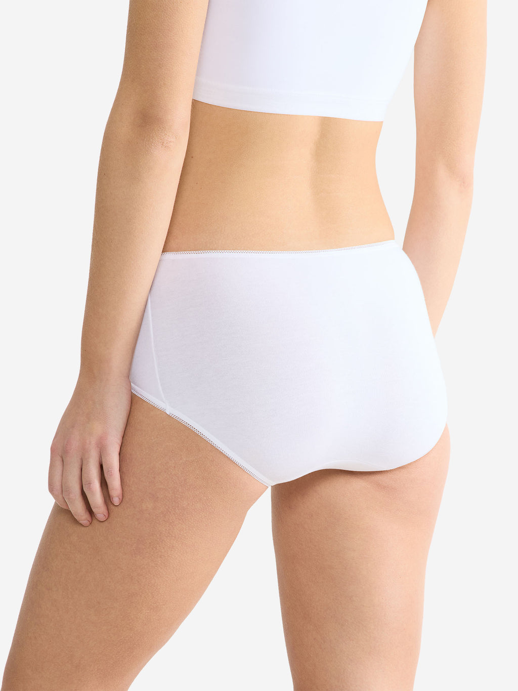 WHITE / L