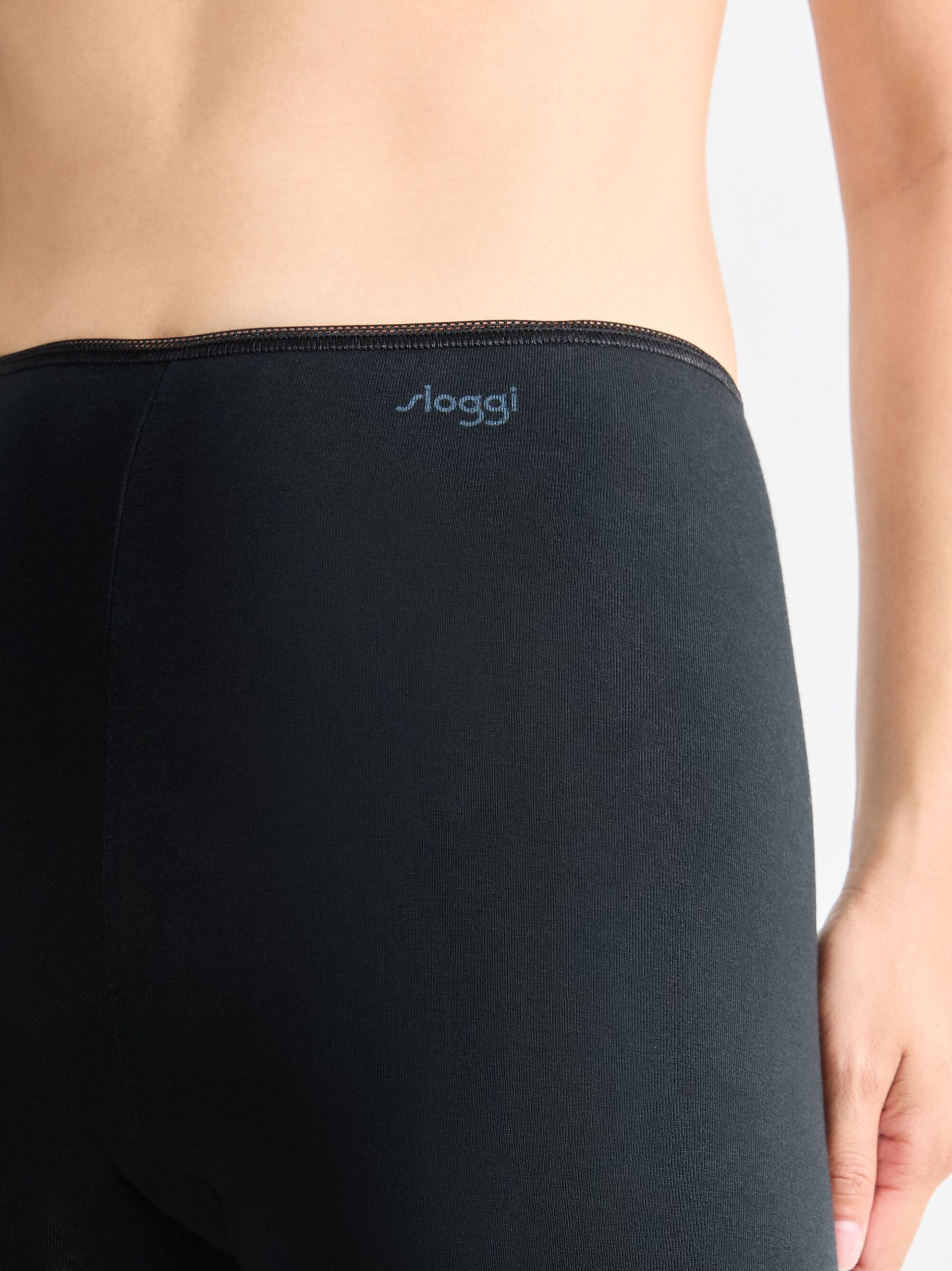 BLACK / L