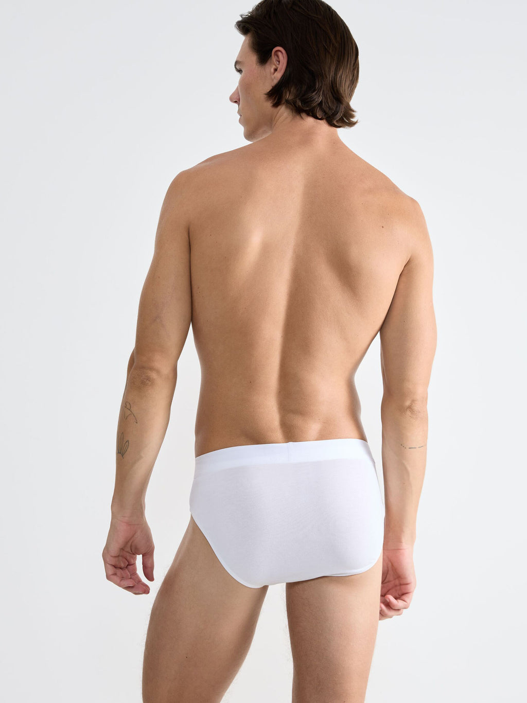 WHITE / L
