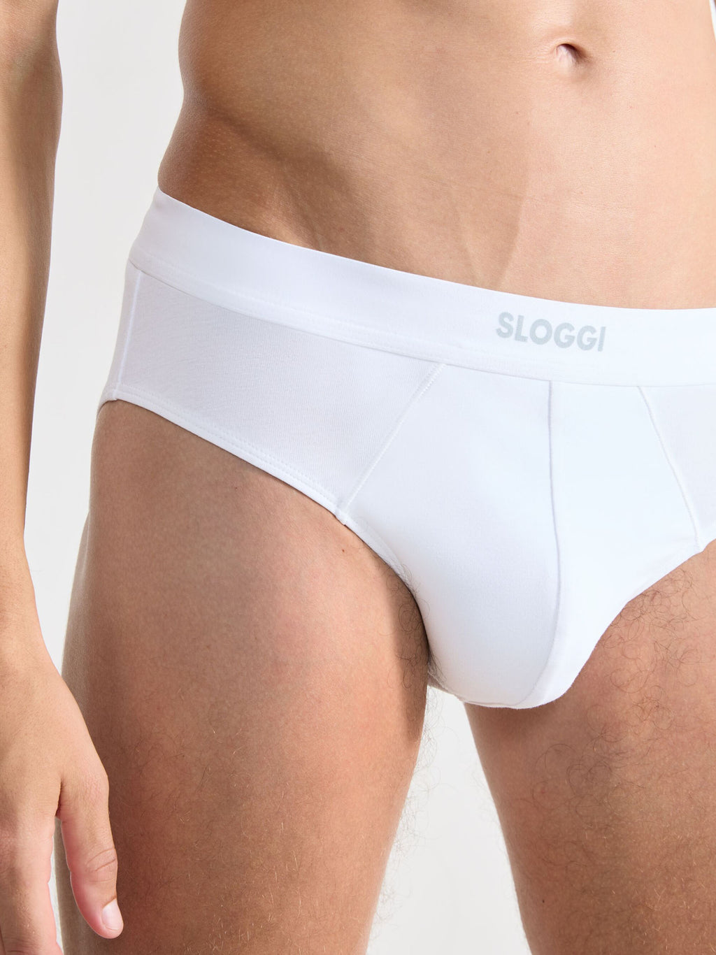 WHITE / L