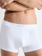 WHITE / L