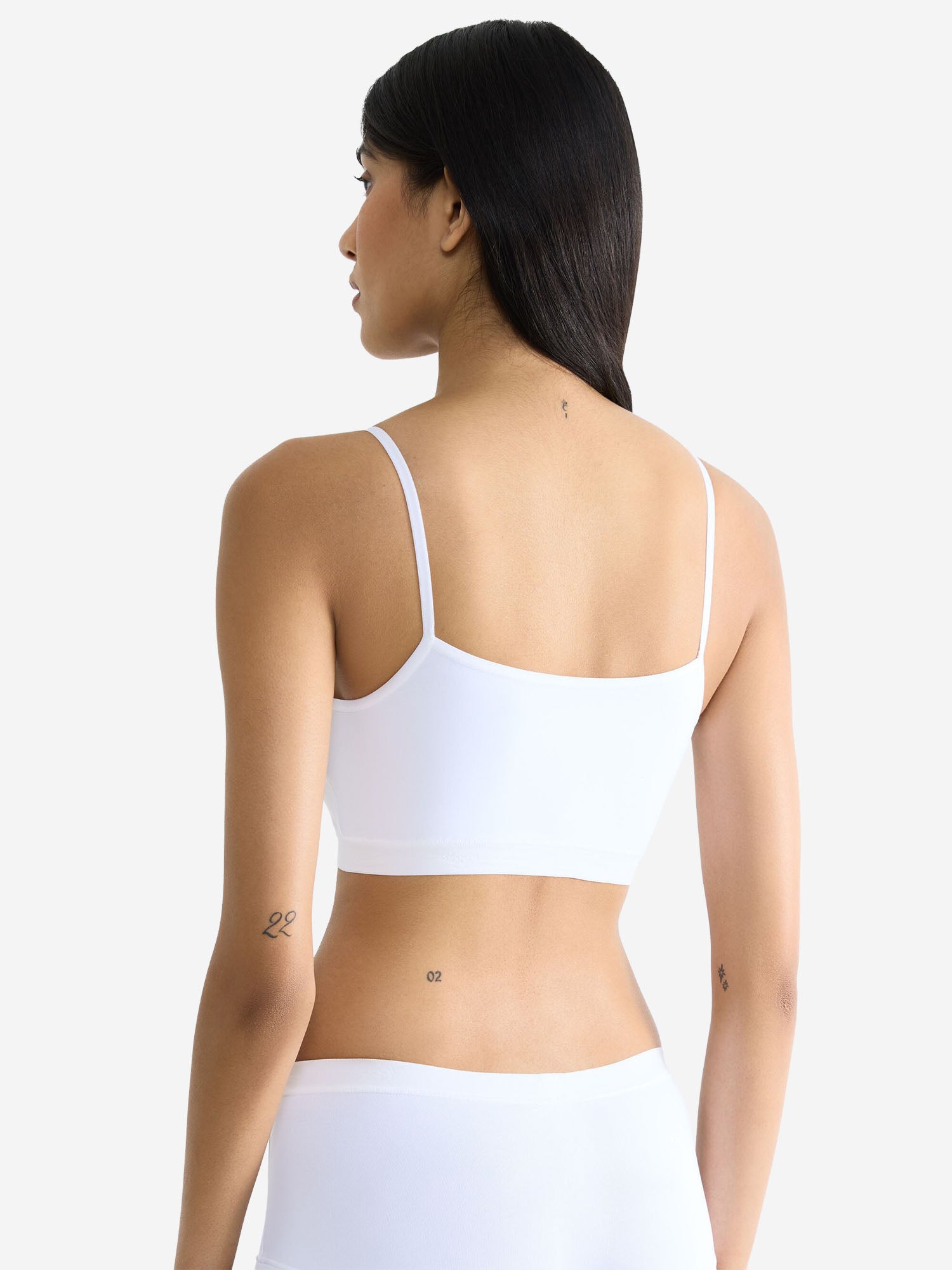 WHITE / 36