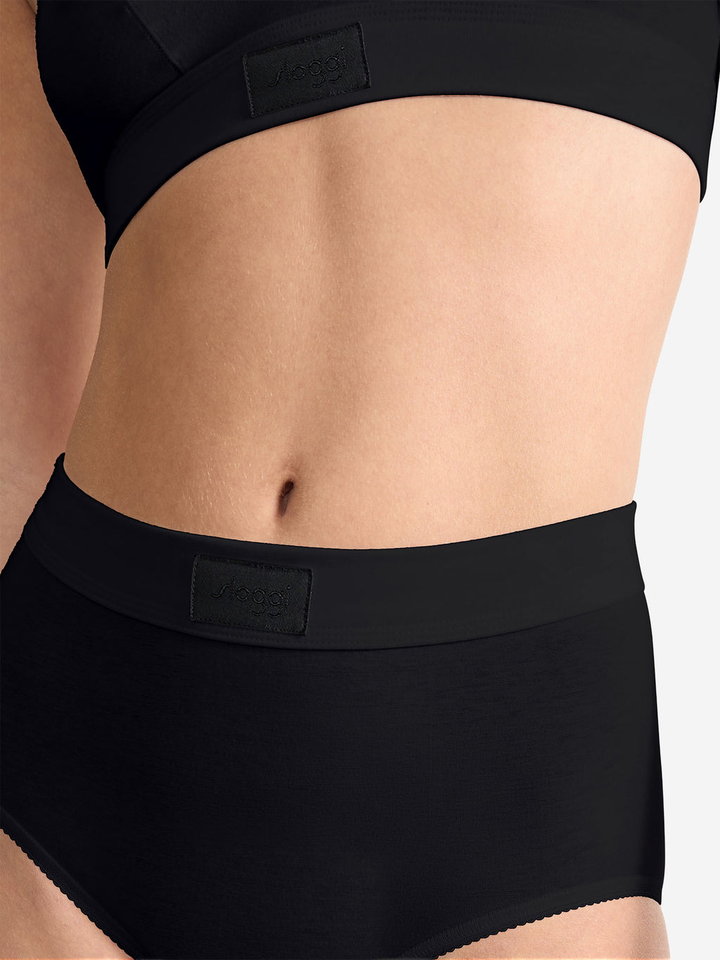 BLACK / 38