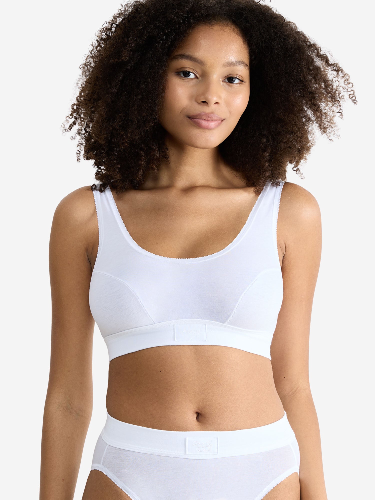 WHITE / 36