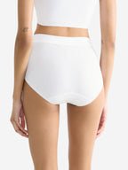 WHITE / 38