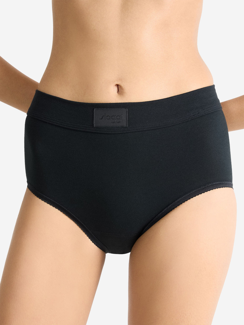 BLACK / 38