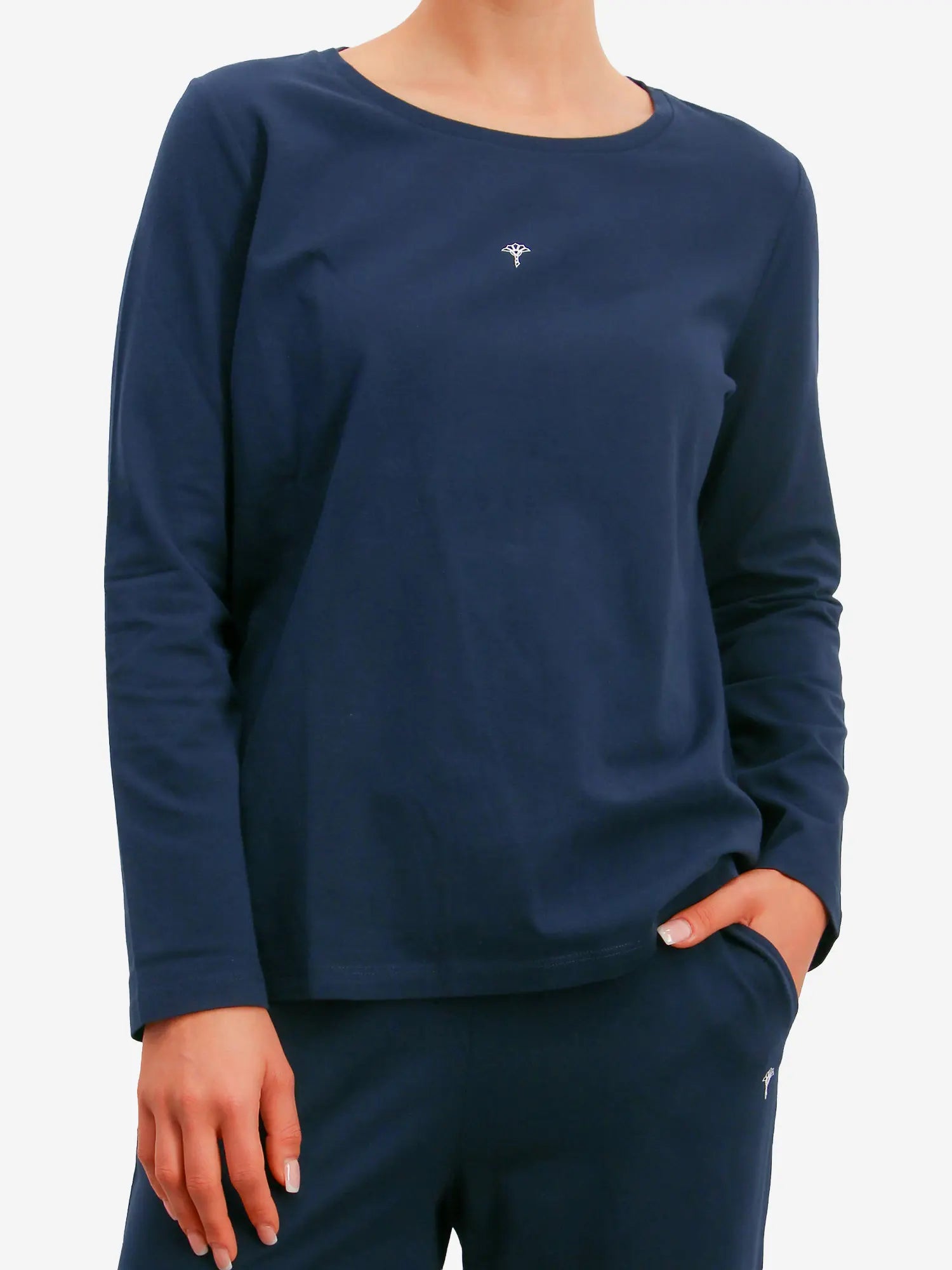 blau / 34