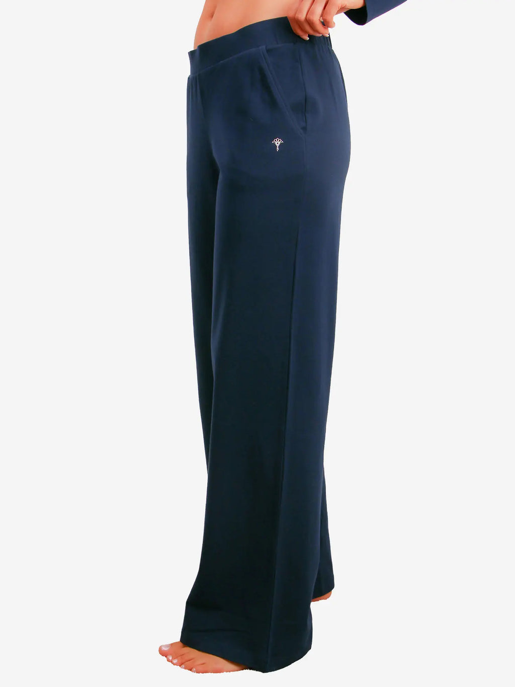 blau / 34
