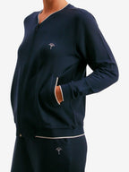 blau / 34