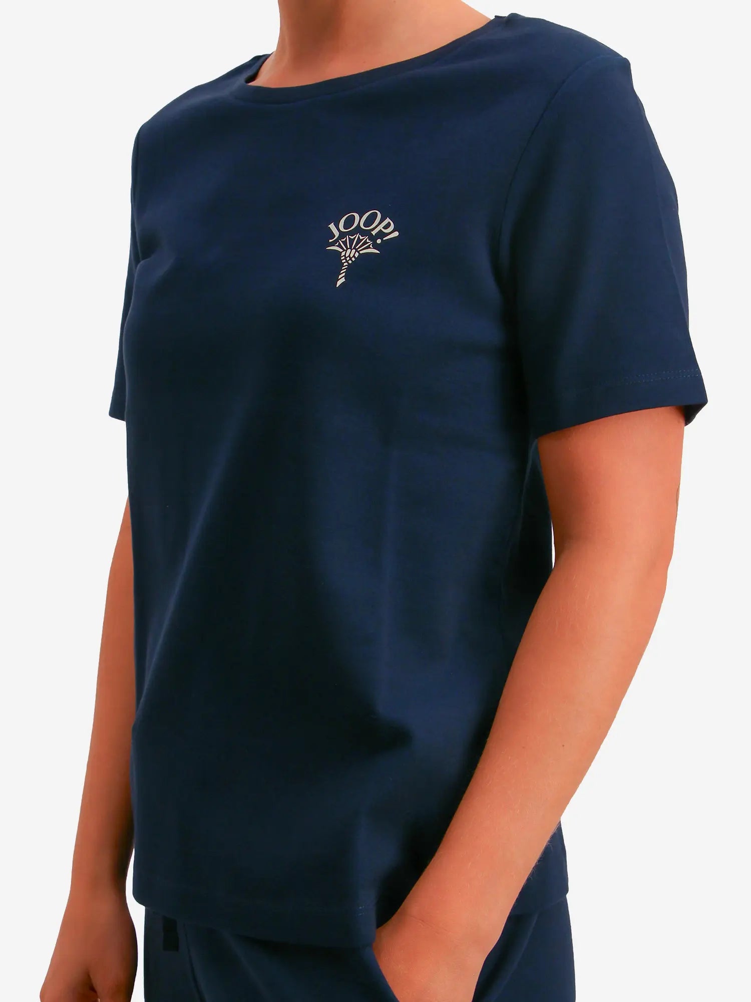 blau / 34
