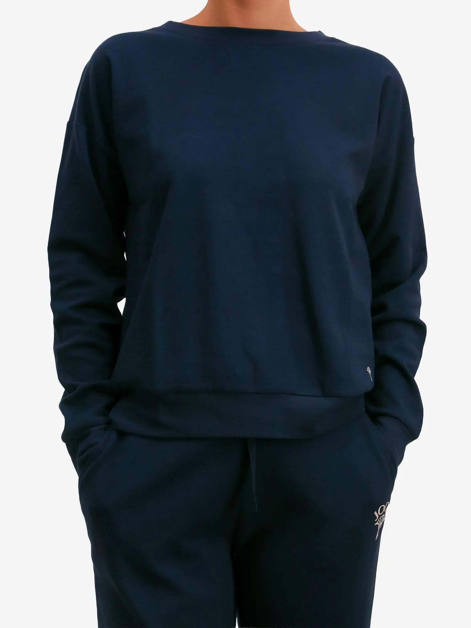 blau / 34