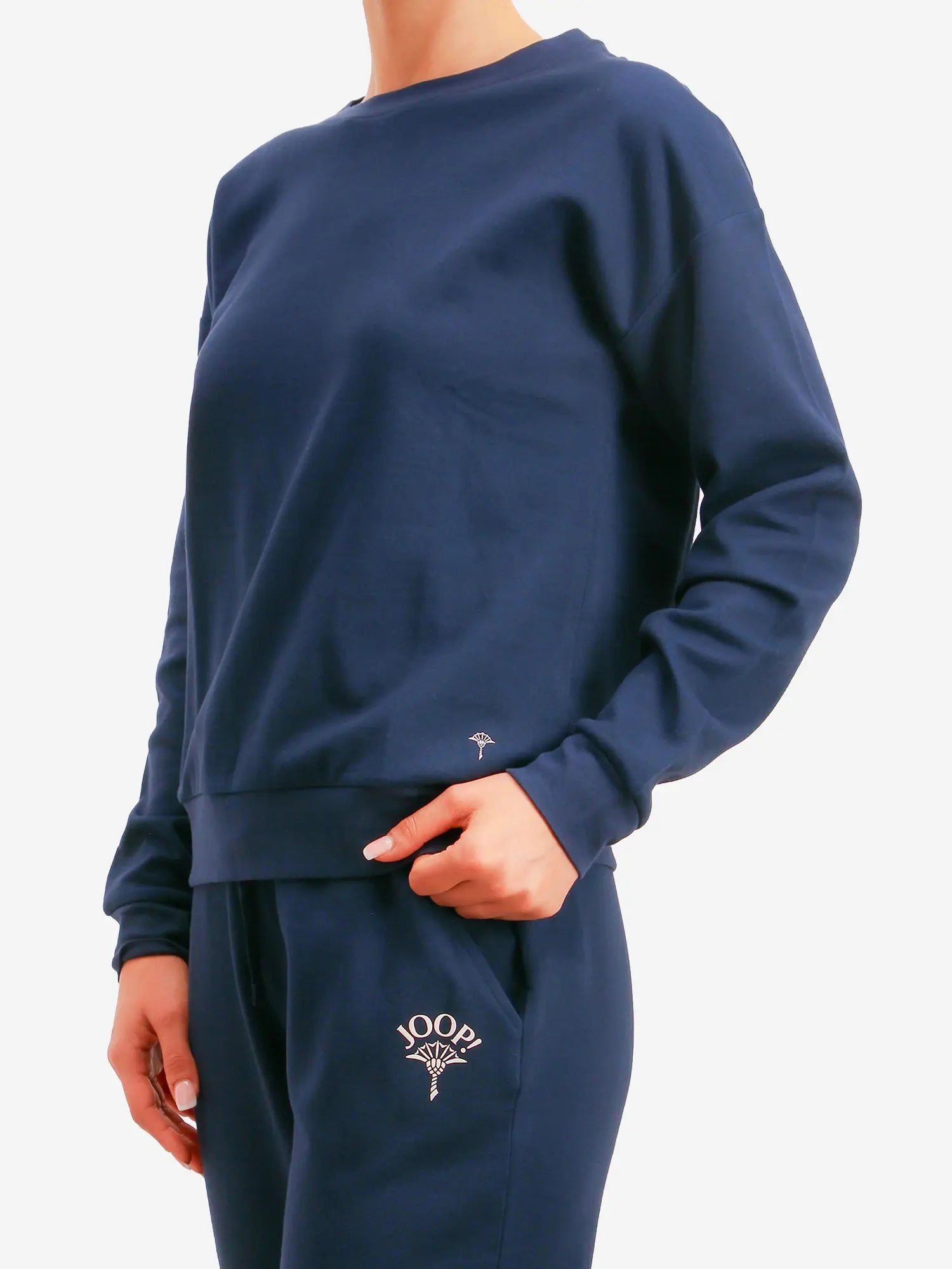 blau / 34