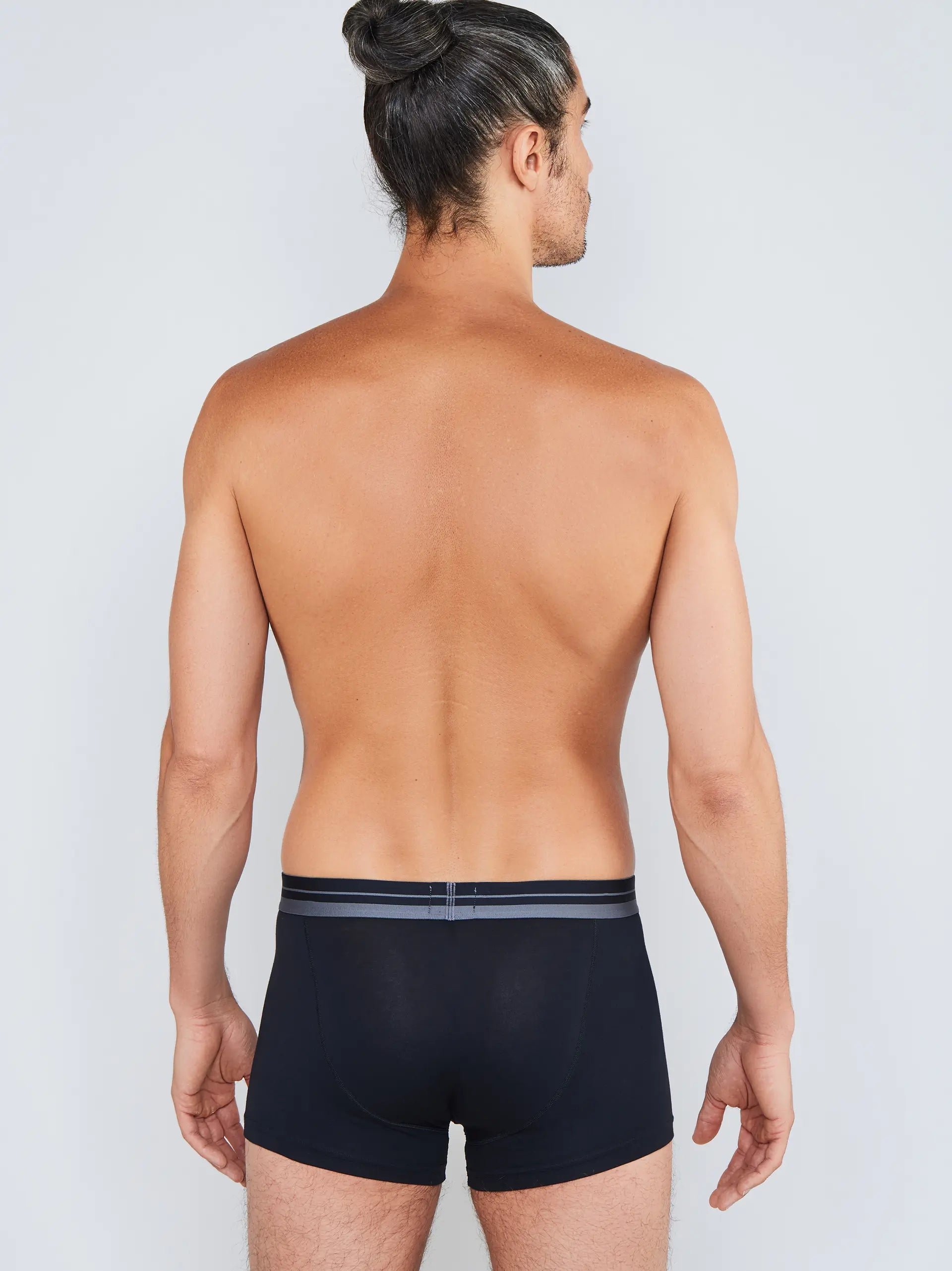 black/grey/navy / L