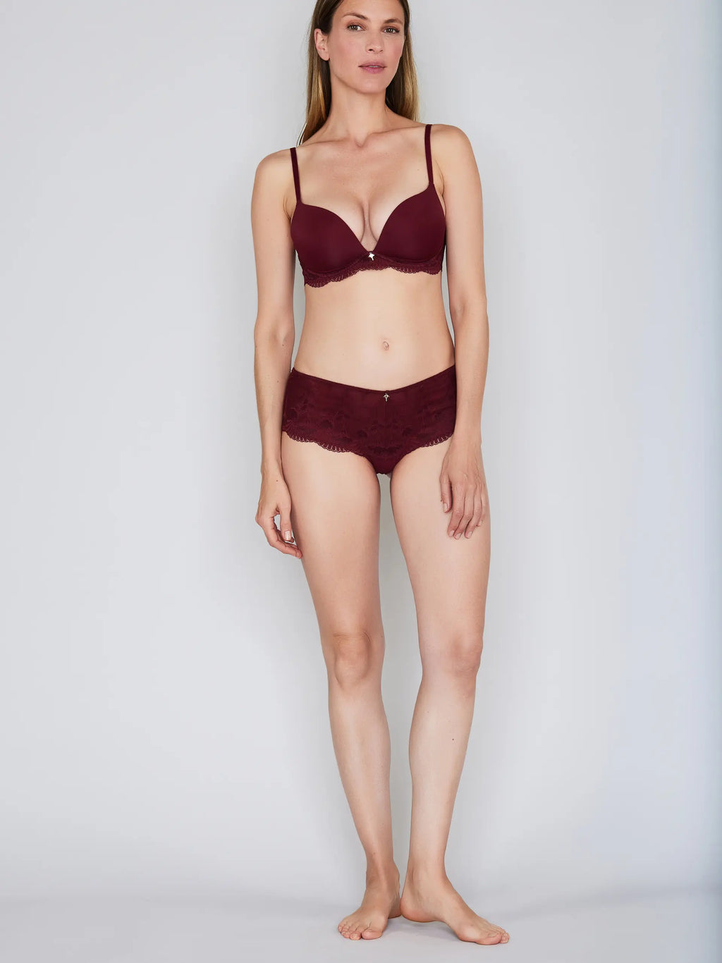 DARK RED / 70A