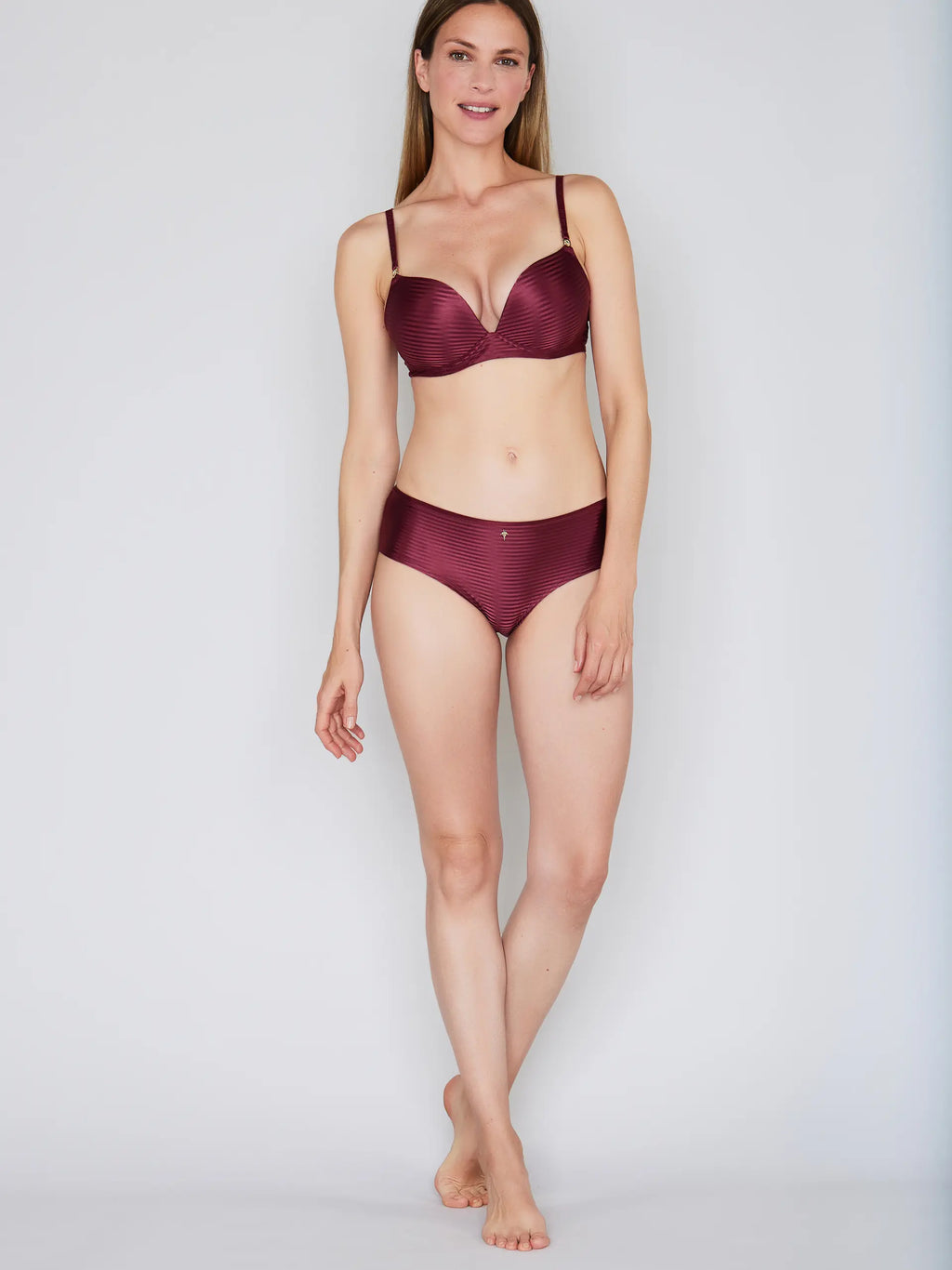 DARK RED / 34