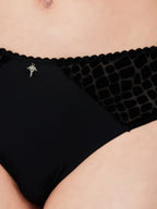 BLACK / 34