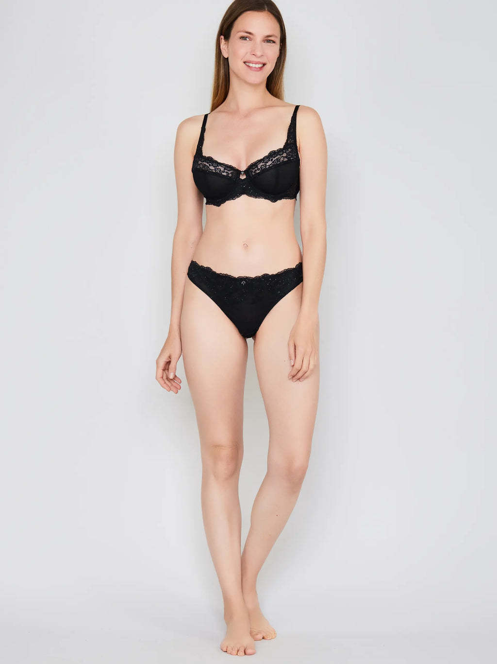 BLACK / 34