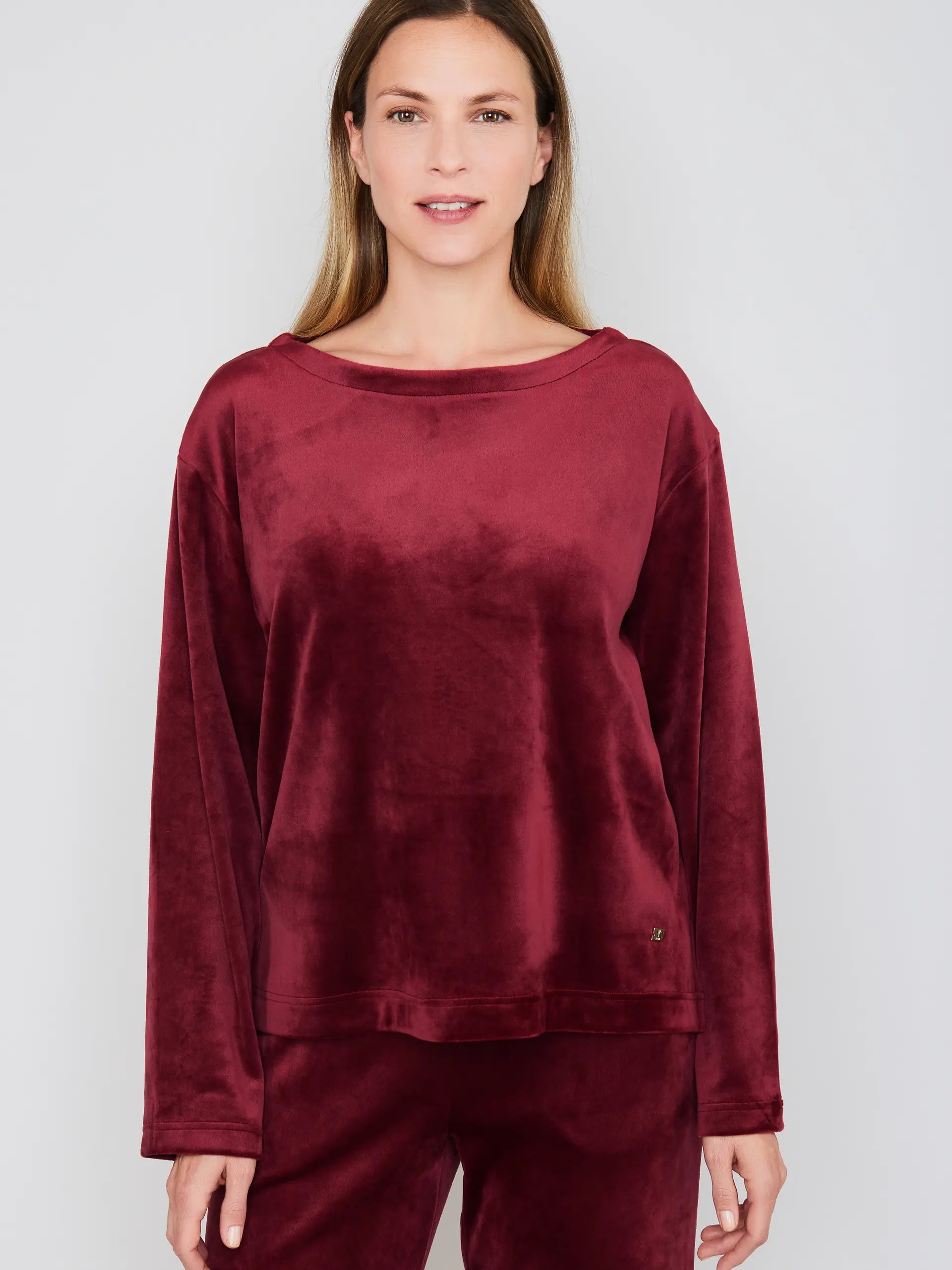 DARK RED / 34