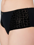 BLACK / 34