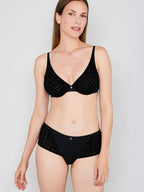 BLACK / 34