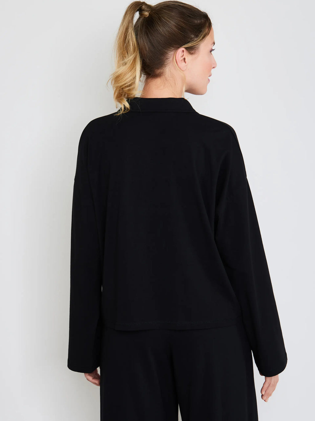 BLACK / L