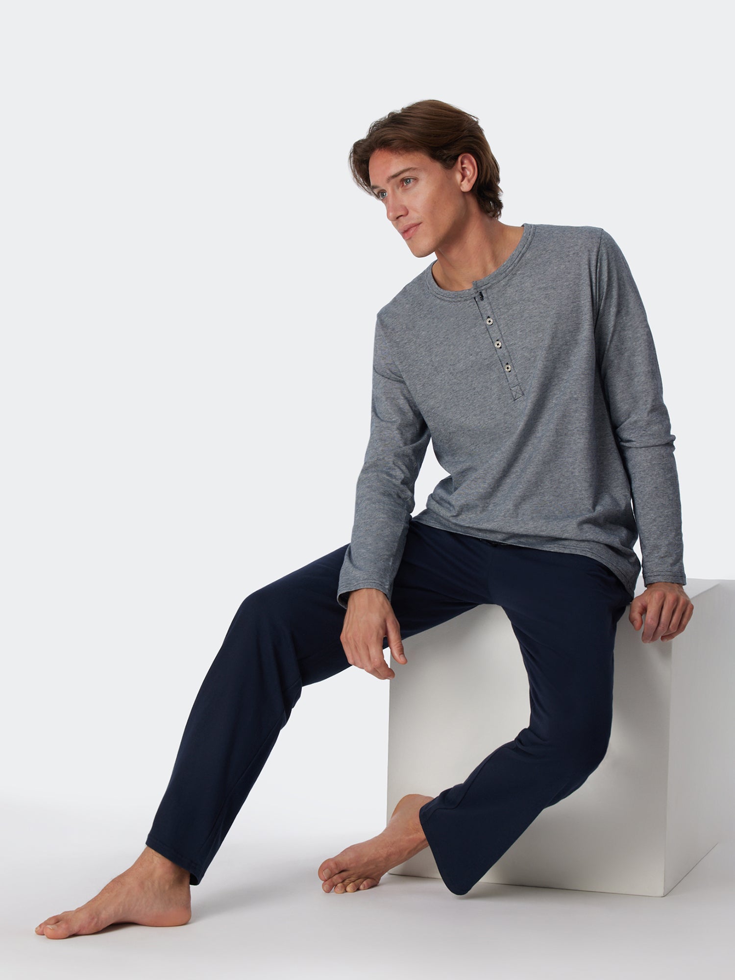 blau / 102