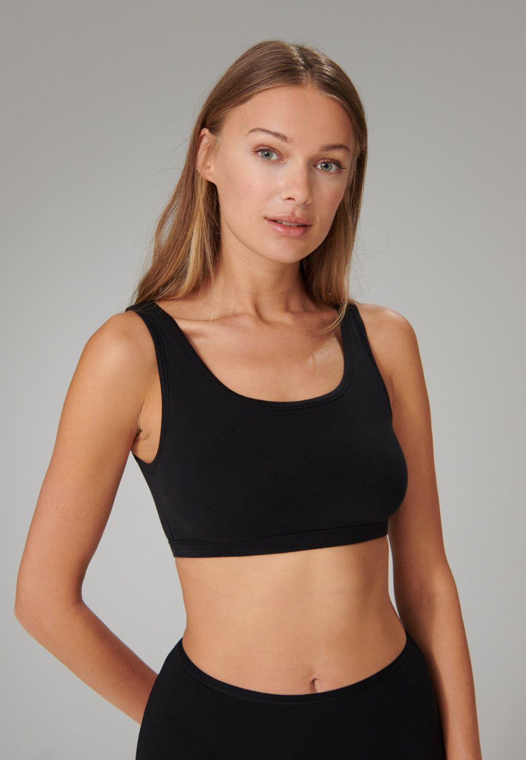 black / 34
