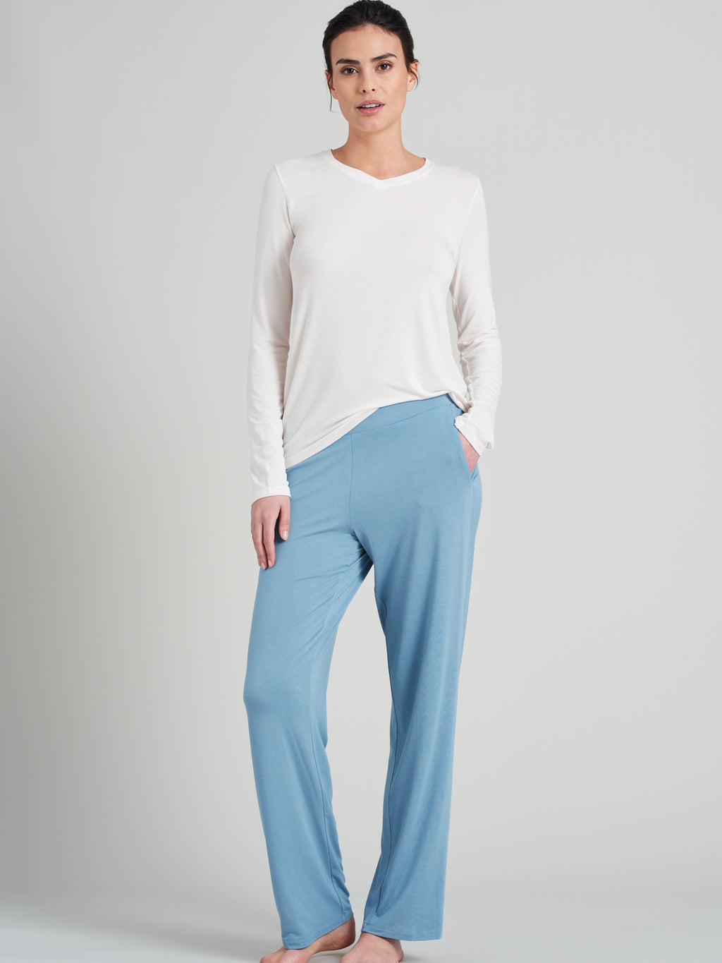 hellblau / 34