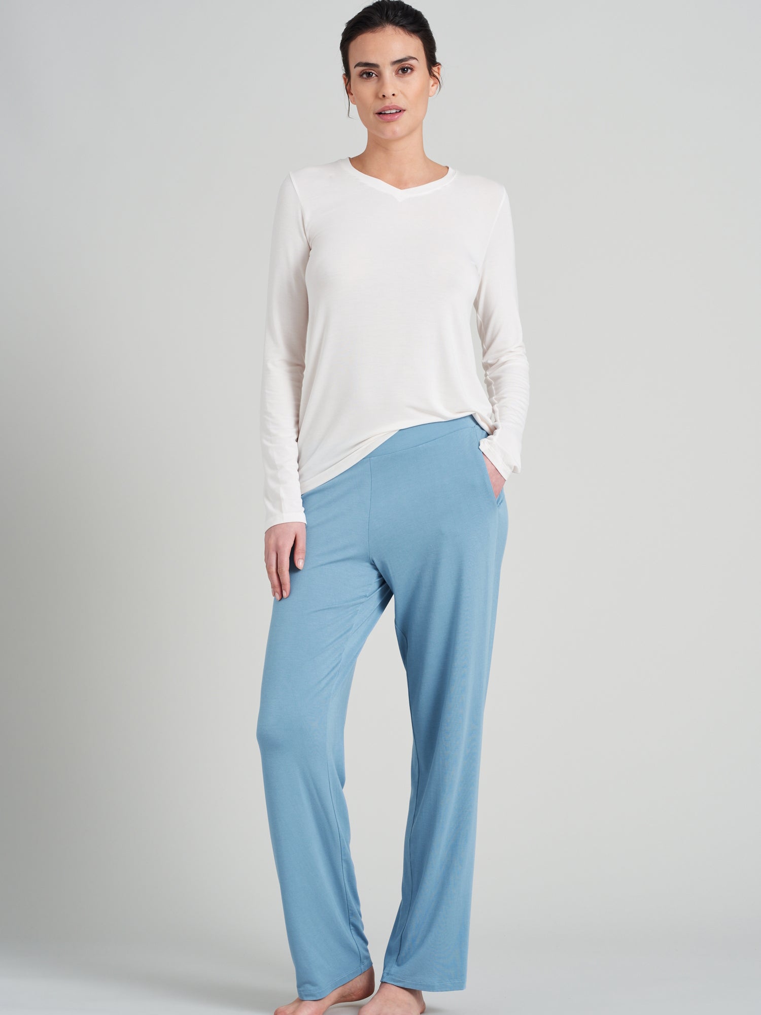 hellblau / 34