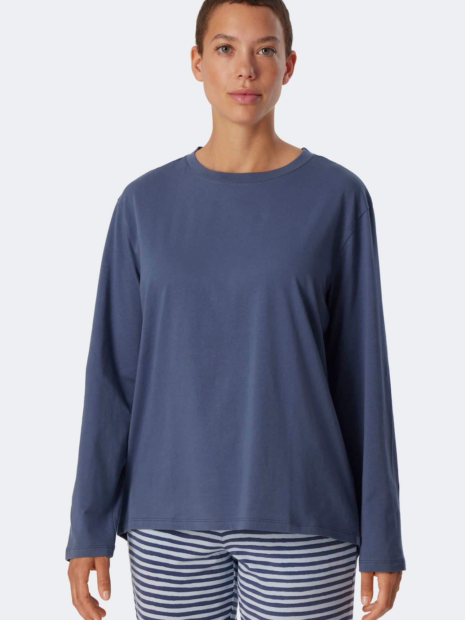 blau / 34