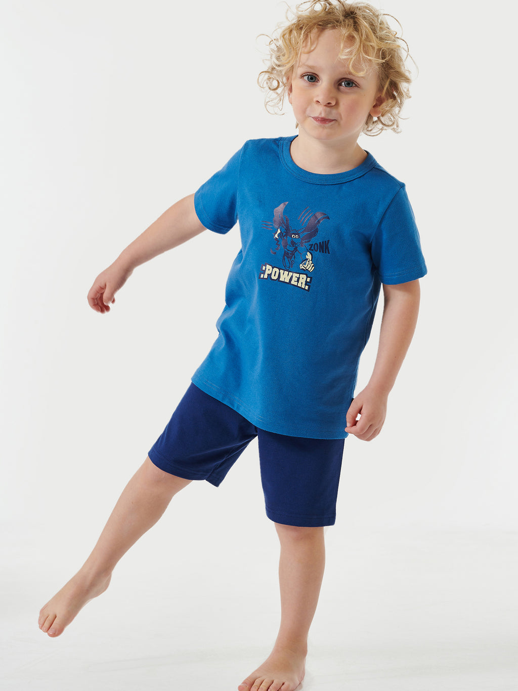 blau / 104