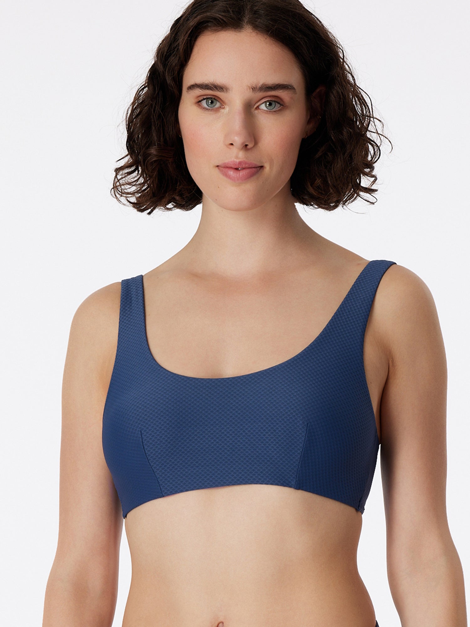blau / L