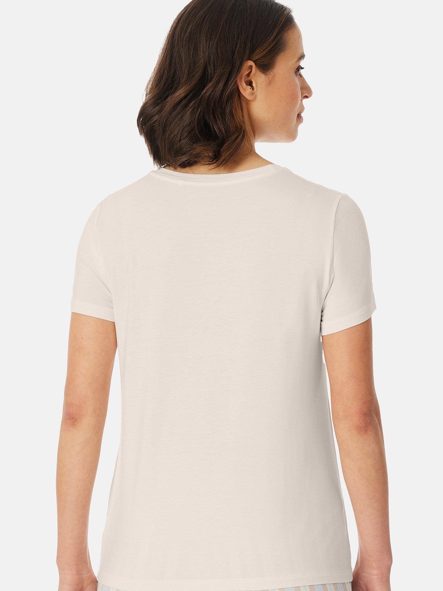 off-white / 34