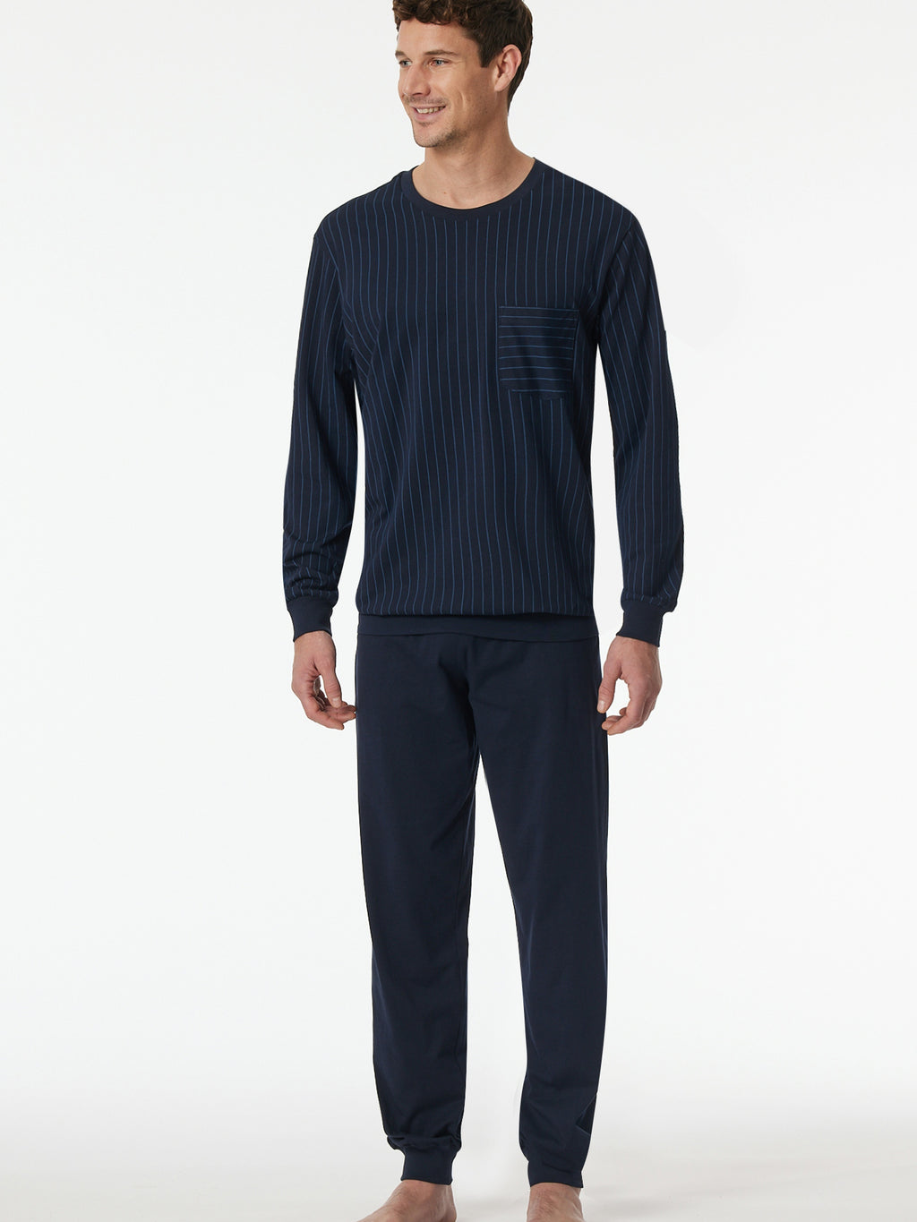 Dunkeblau / 102