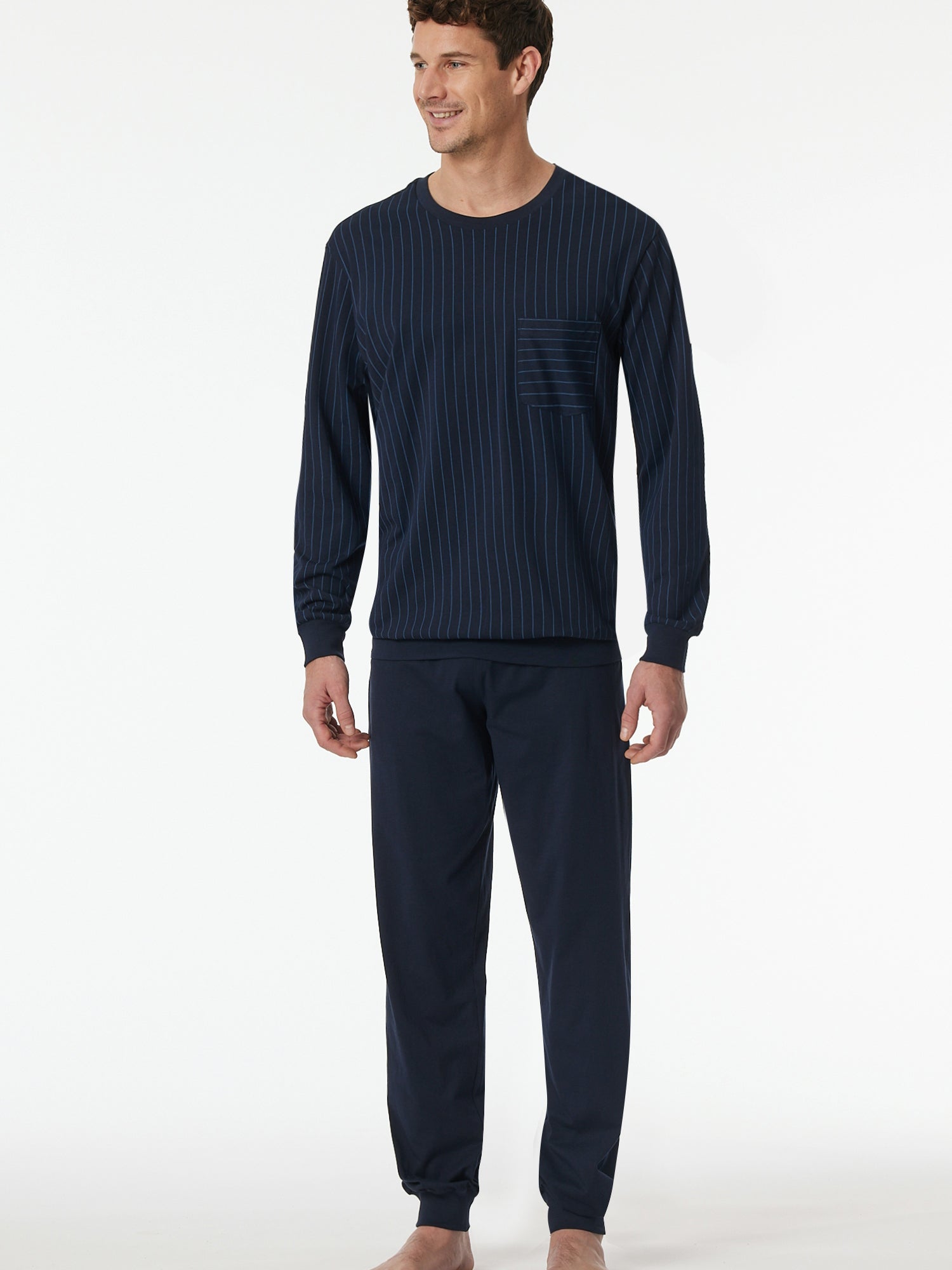 Dunkeblau / 102